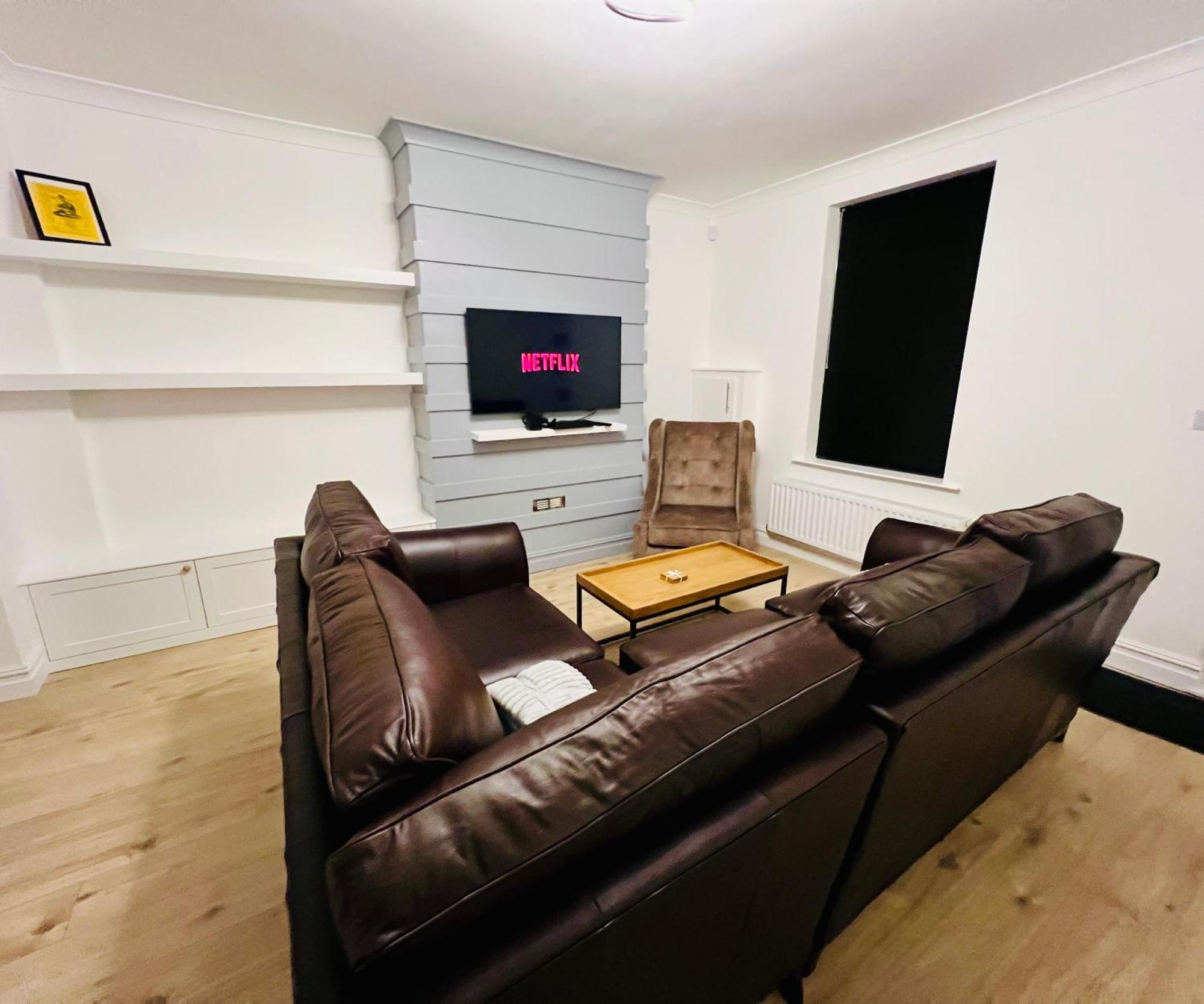 Modern 2-Bed In Blyth Centre Villa Exterior photo